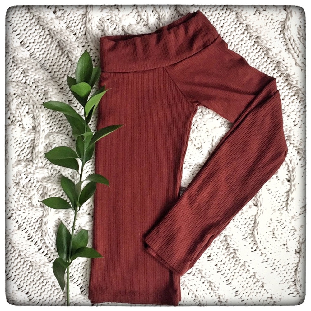 Boat neck top